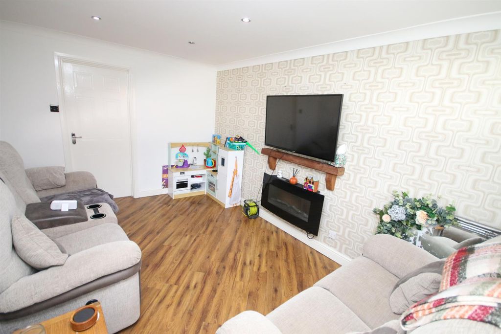 Property photo 3 of 23 Img_5734.Jpg