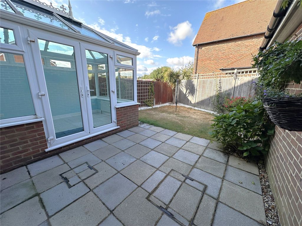 Property photo 2 of 12 Picture No. 04
