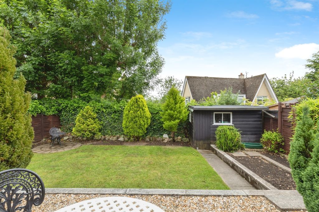 Property photo 2 of 18