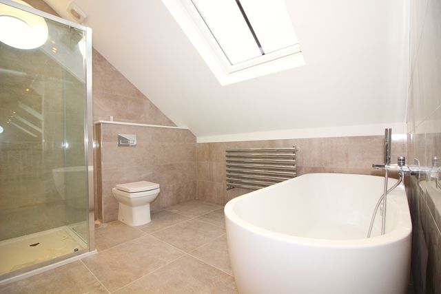Property photo 1 of 15 Master En-Suite