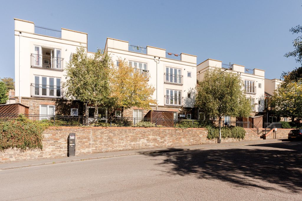 Property photo 1 of 14 Photo 1