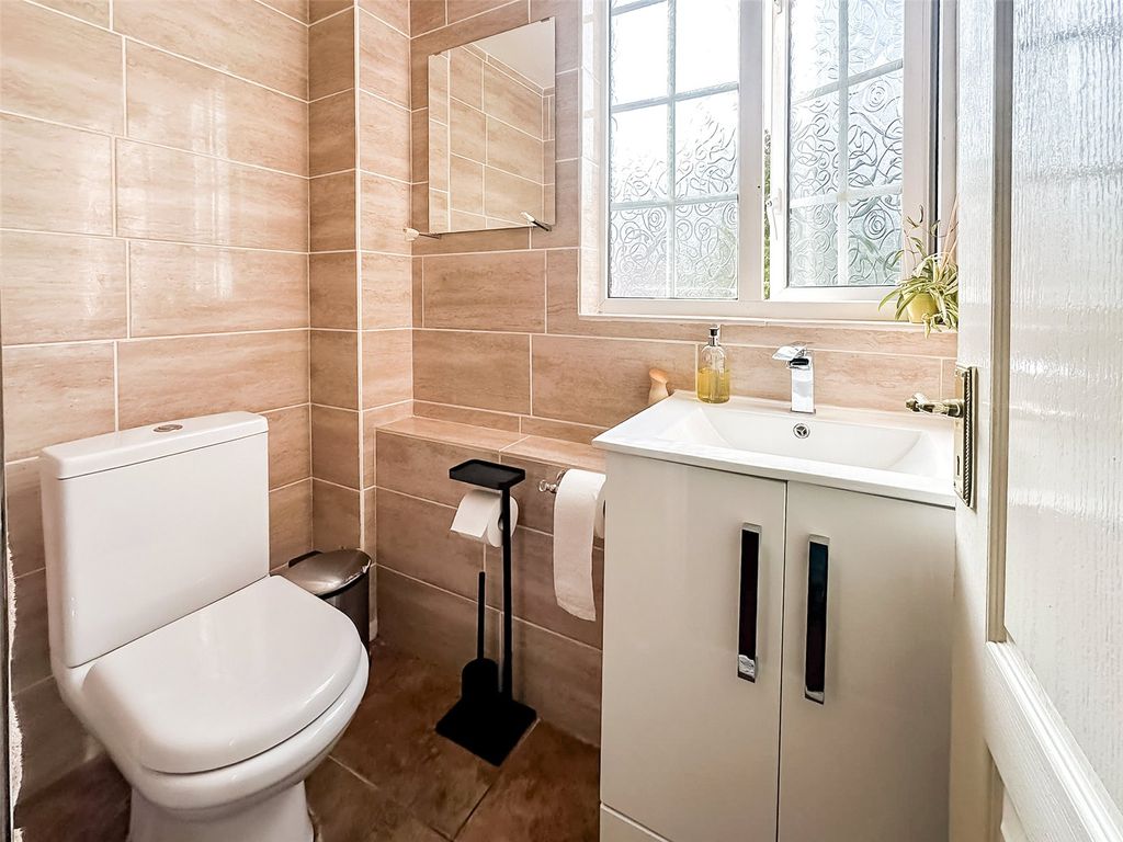 Property photo 3 of 12 Picture No. 06