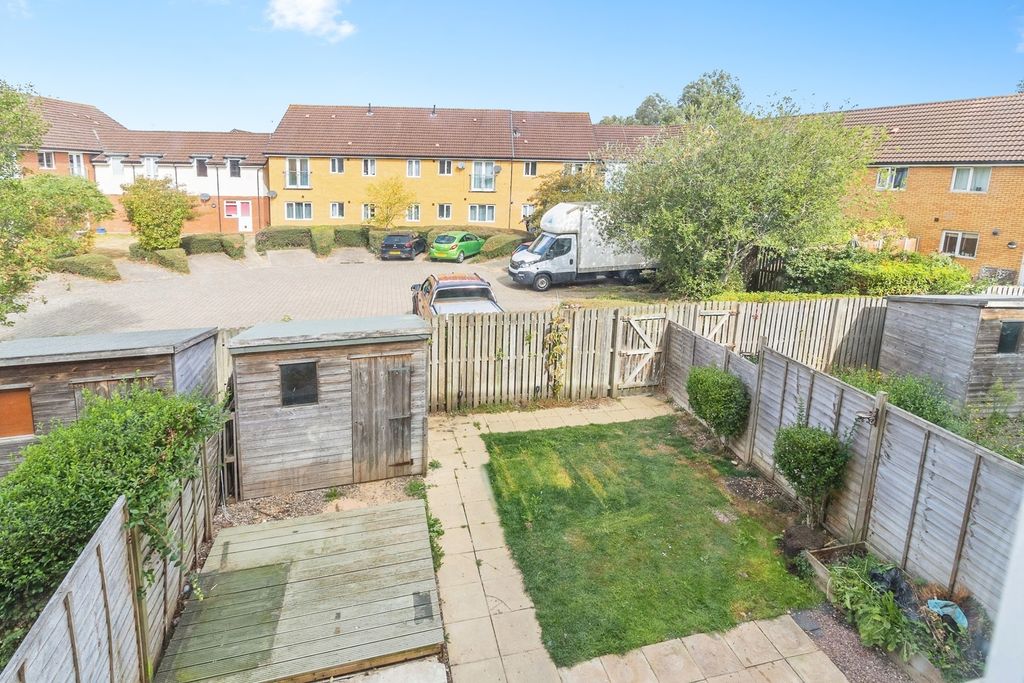 Property photo 2 of 17 Photo