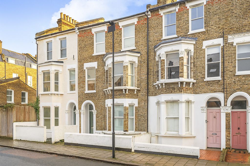 Property photo 3 of 3