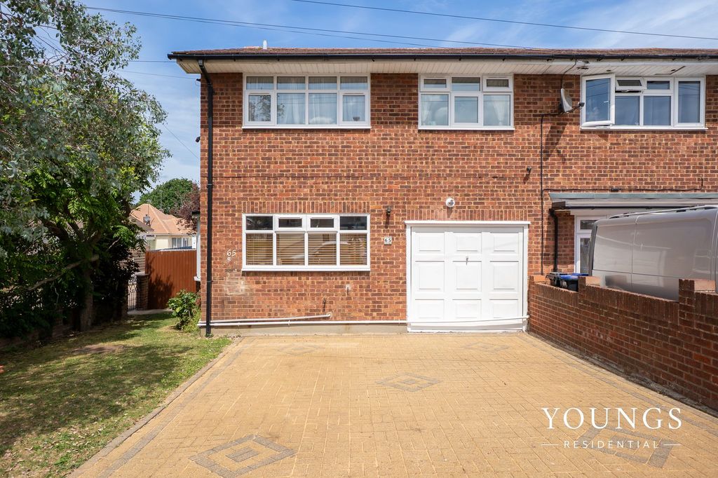 Property photo 2 of 31