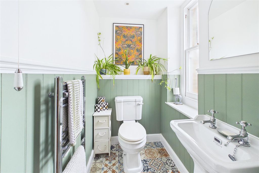 Additional image 9 of 3 bed flat for saleGardens Road, Clevedon BS21
