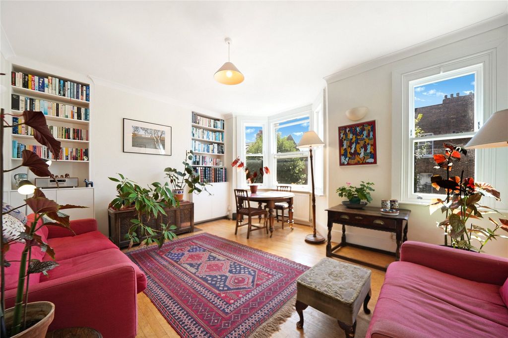 Property photo 1 of 17 Picture No. 11