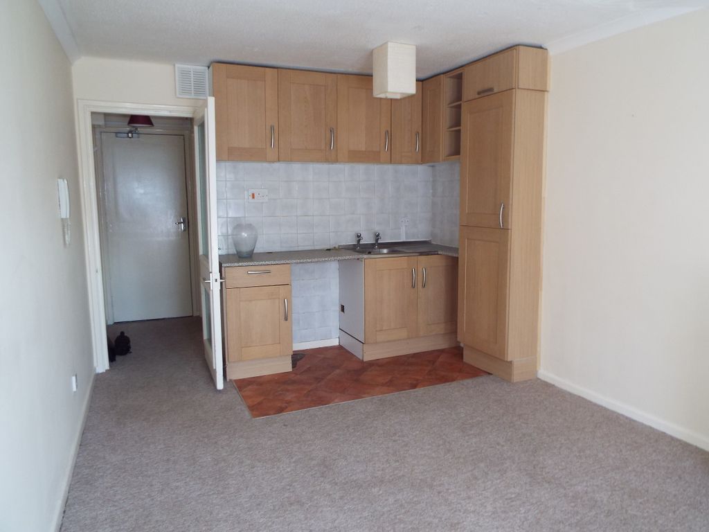 Property photo 2 of 6 Studio