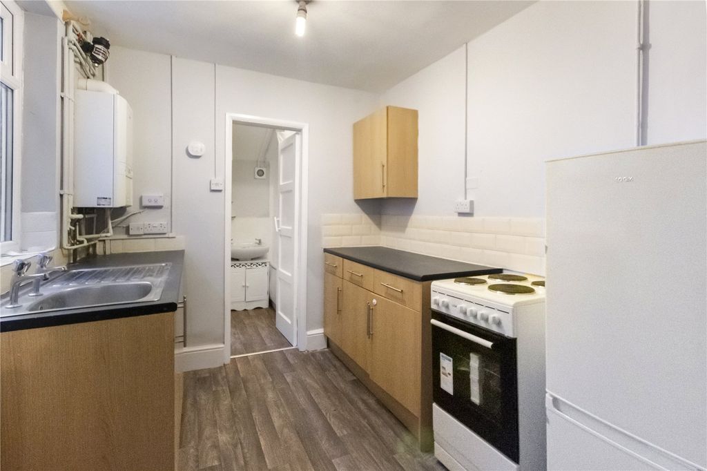 Property photo 2 of 9 Picture No. 06