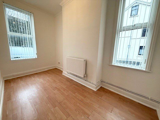 Property photo 3 of 7 Picture No. 18