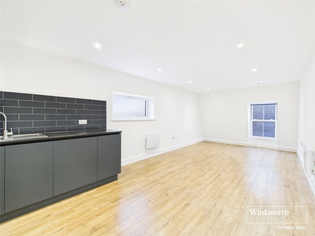 Property photo 3 of 9 Picture No. 05