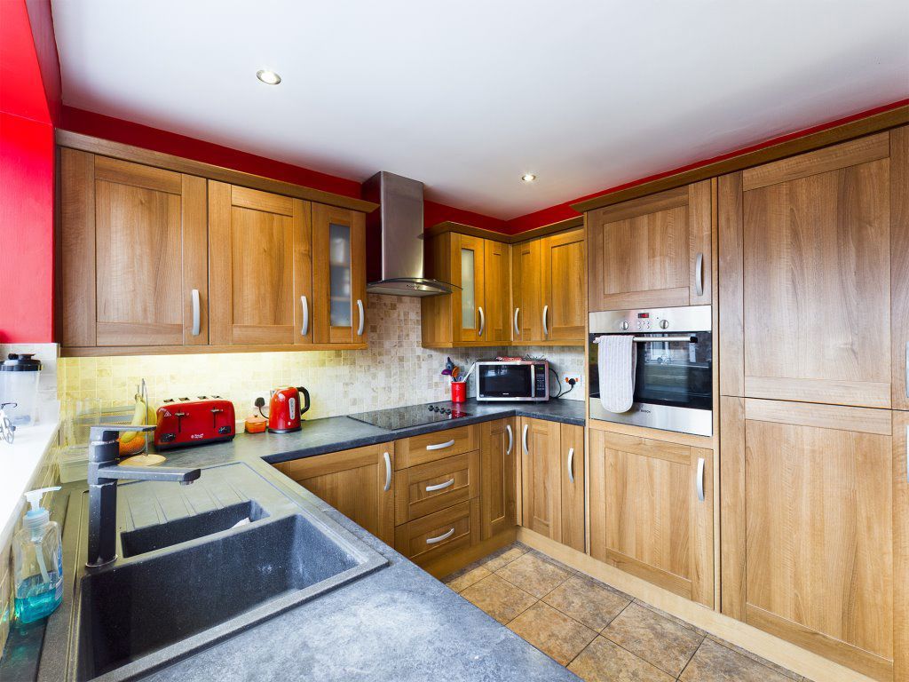 Property photo 3 of 15