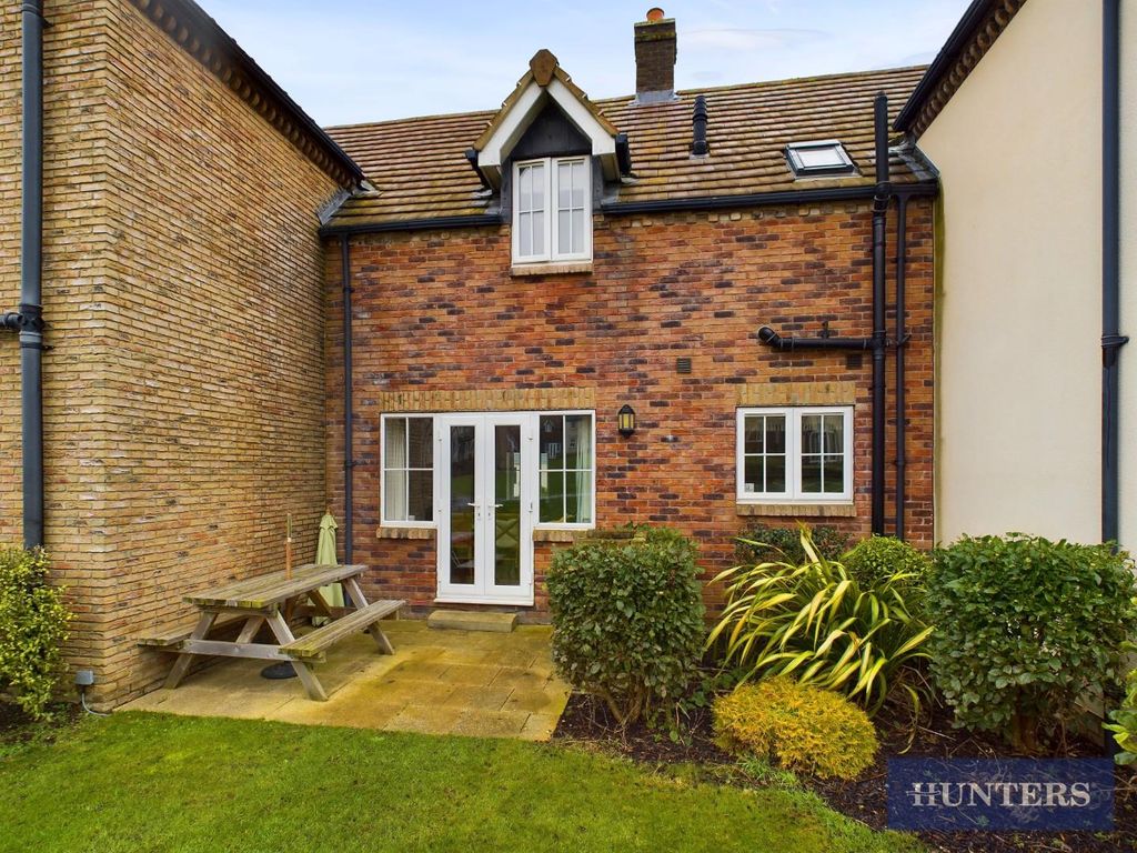 Property photo 3 of 12 Rear