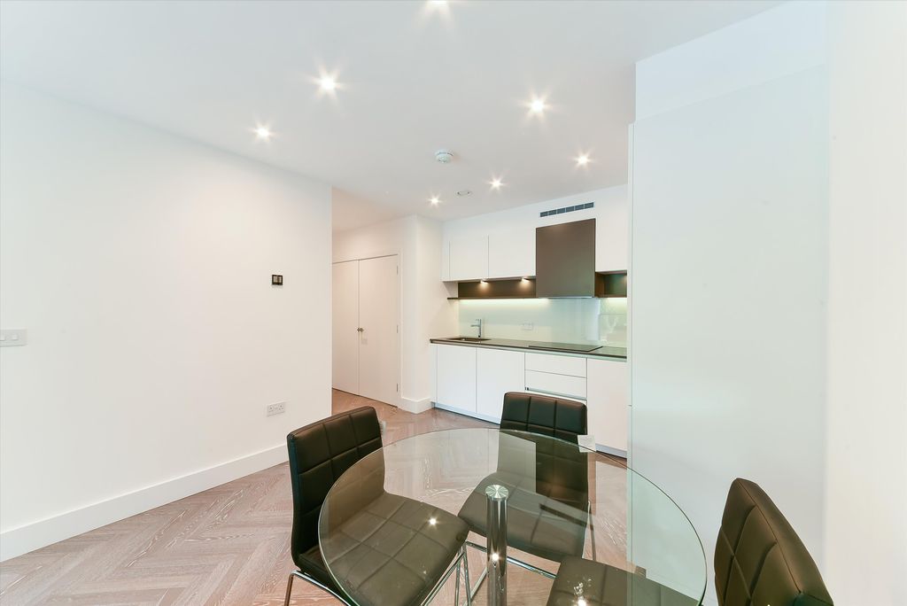 Property photo 2 of 12 Image