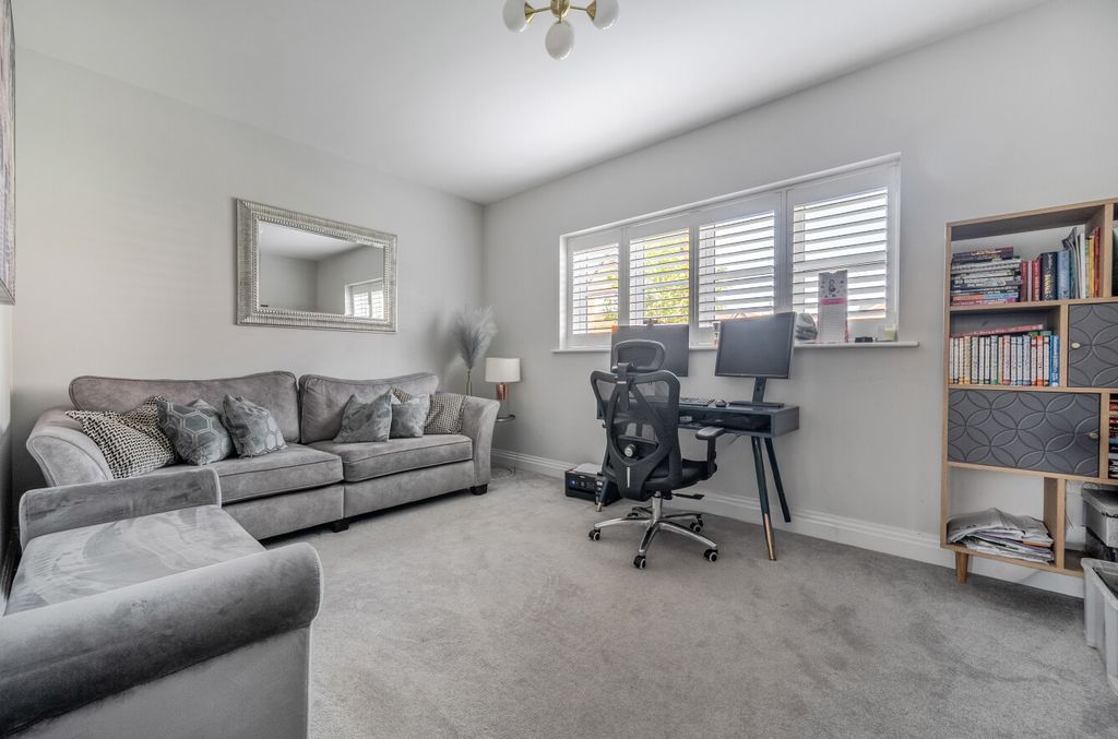 Additional image 6 of 5 bed detached house for saleAster Lea, Warfield, Bracknell RG42
