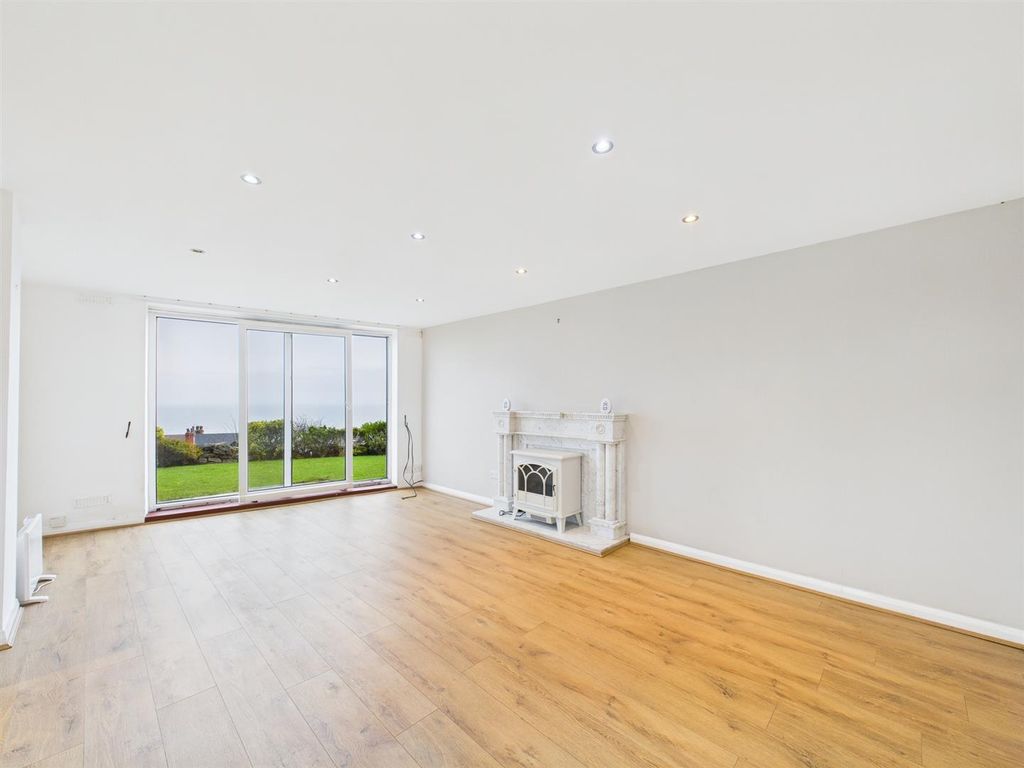 Property photo 2 of 19 Cam03604G0-Pr0196-Still006.Jpg