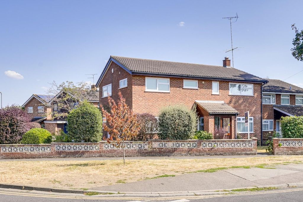 Property photo 1 of 28