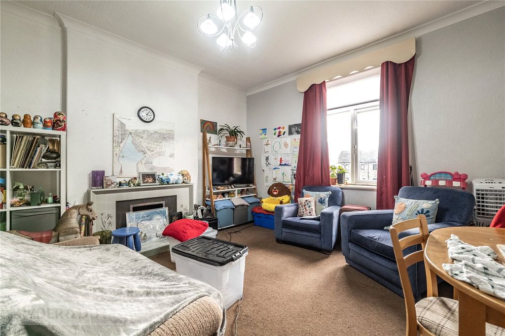 Property photo 2 of 12 Living Room