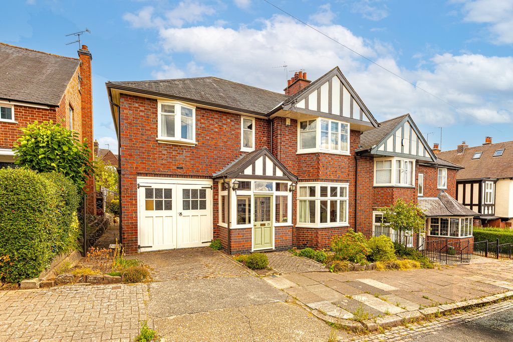 Property photo 1 of 31