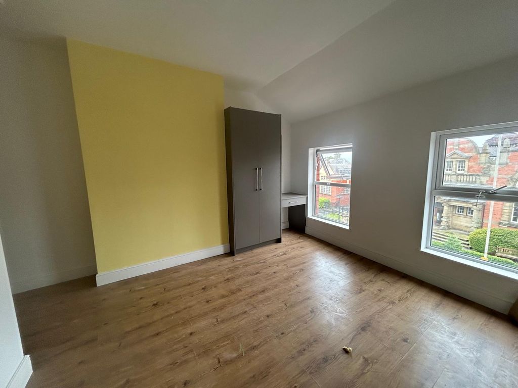 Property photo 2 of 2