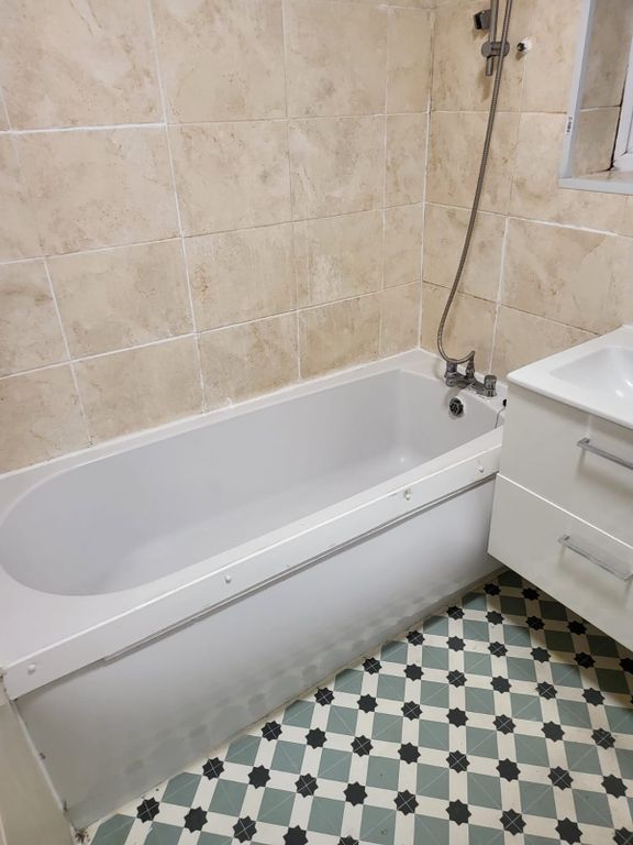 Property photo 3 of 3