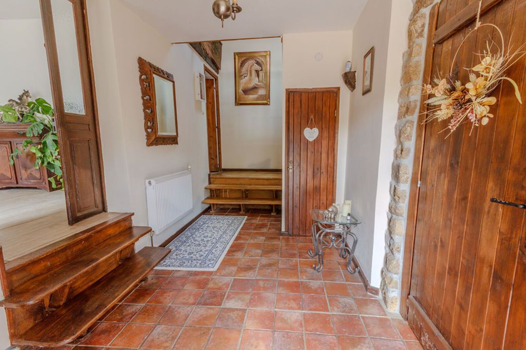 Property photo 3 of 18 Photo 3