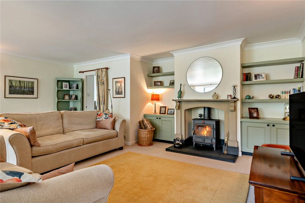 Property photo 2 of 24 Picture No. 19