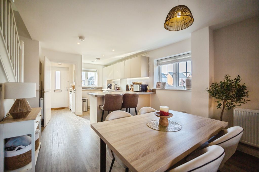 Property photo 3 of 20 243A3765