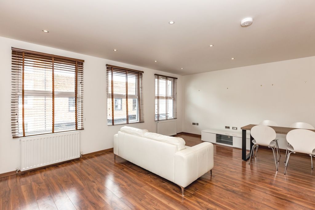 Property photo 3 of 9 91852