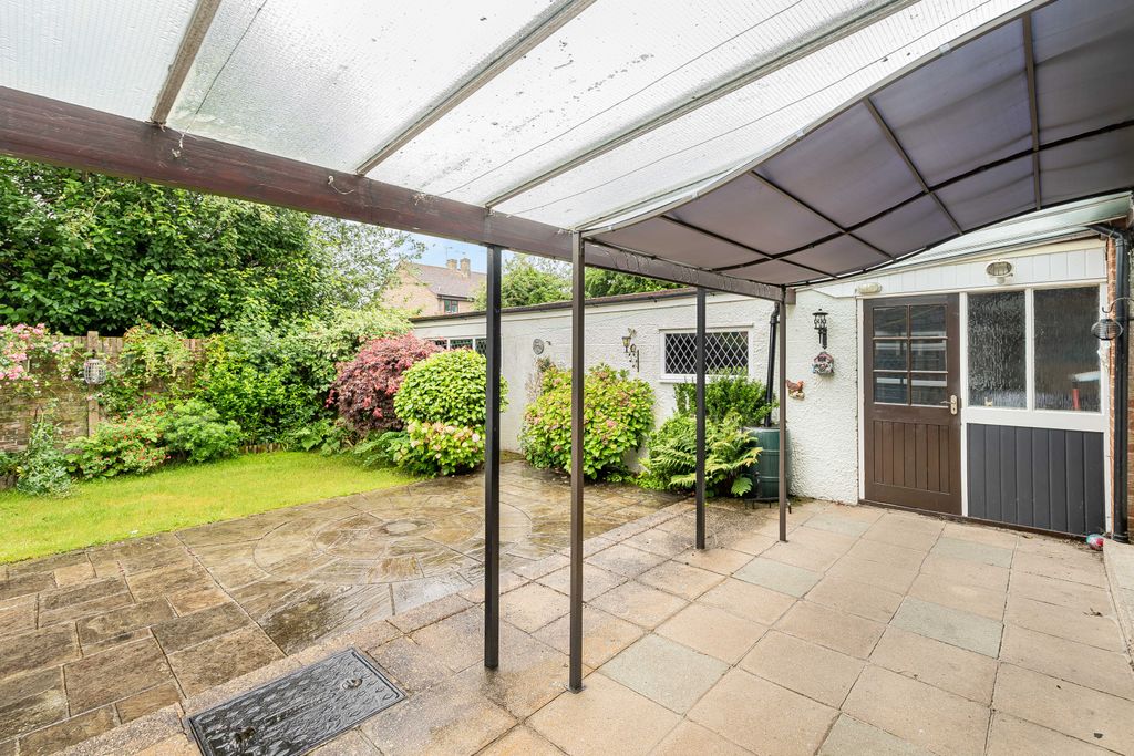 Additional image 9 of 2 bed semi-detached house for saleGloucester Close, Petersfield, Hampshire GU32