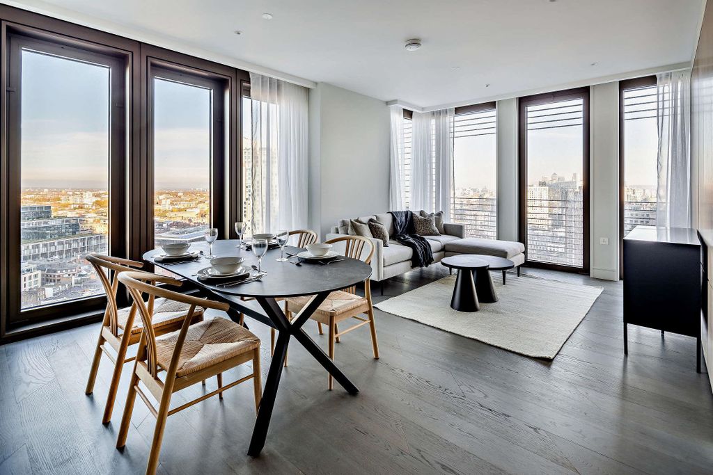 Property photo 1 of 19 Image