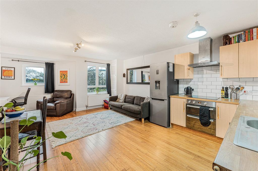 Property photo 2 of 17 2