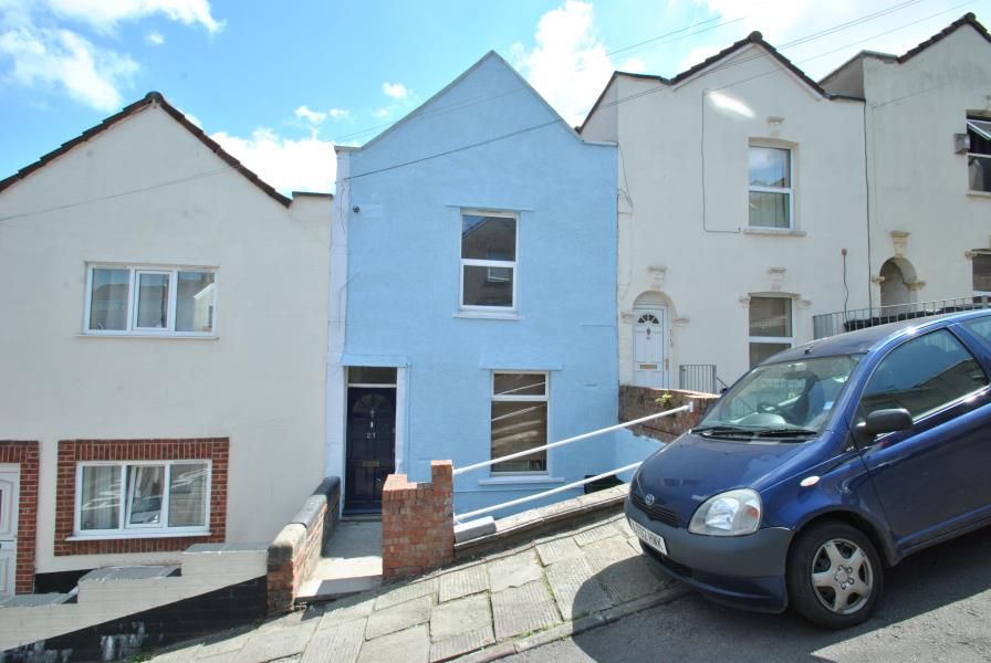 Property photo 1 of 4