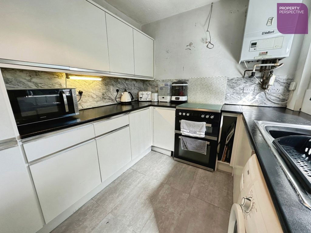 Property photo 3 of 9 Kitchen/Diner