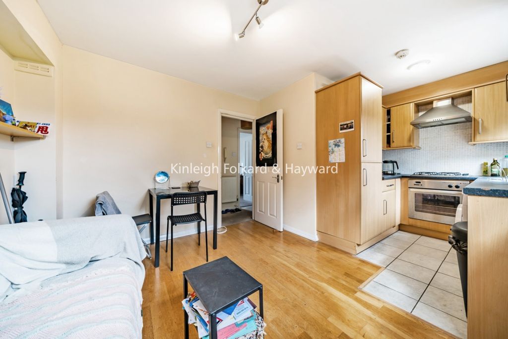 Property photo 1 of 6 1042c7d5-7846-4E10-9
