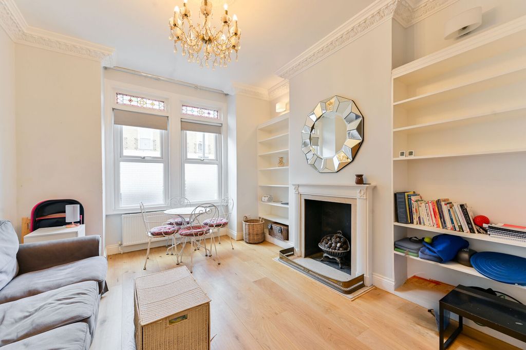 Property photo 1 of 8