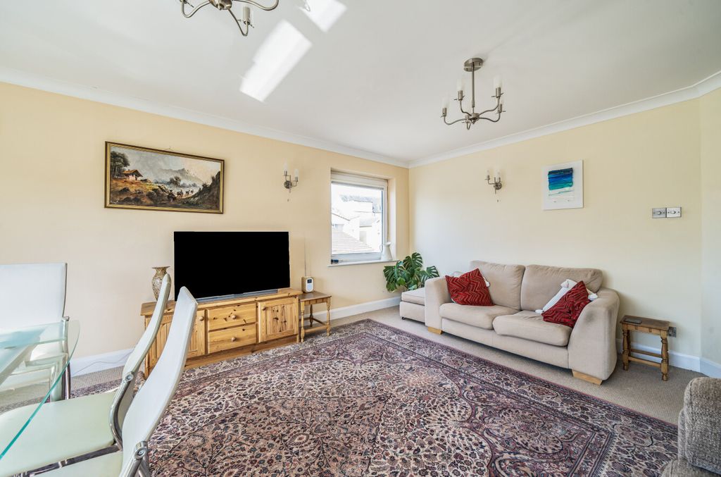 Property photo 3 of 18 1294428-4-682c54d...