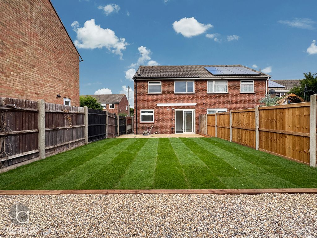 Property photo 2 of 18