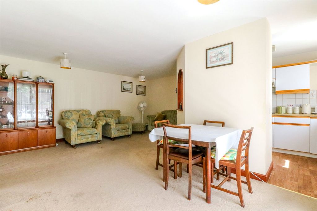 Property photo 2 of 13 Picture No. 09