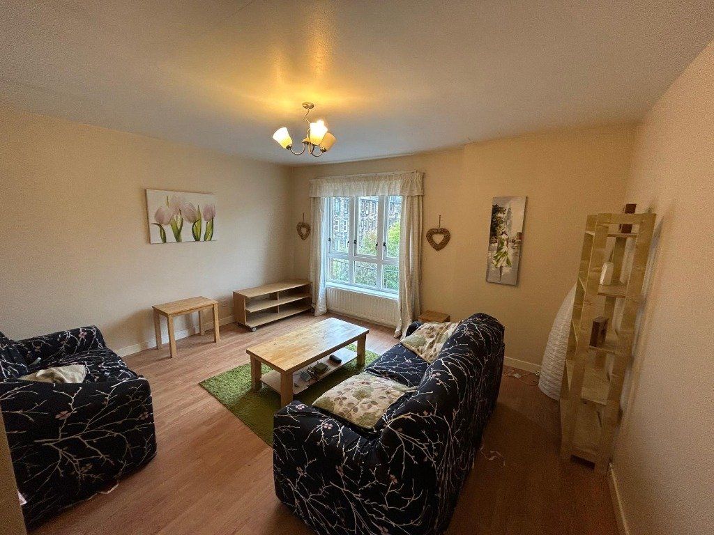 Property photo 2 of 12 Picture No. 03