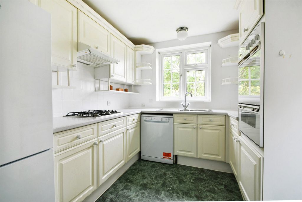 Property photo 3 of 13 Kitchen