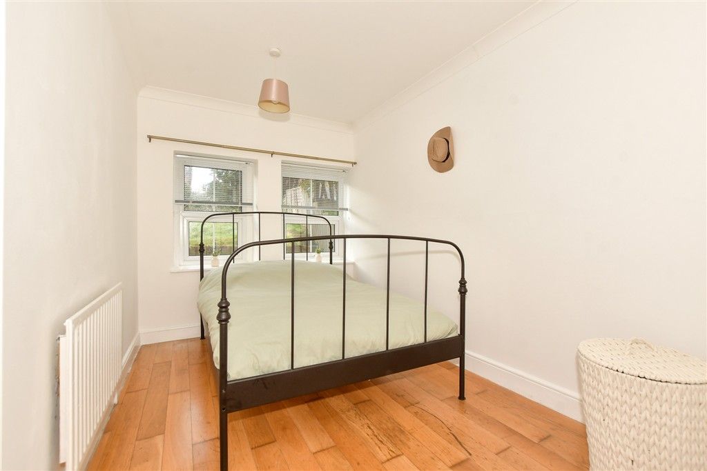 Property photo 3 of 8 Bedroom