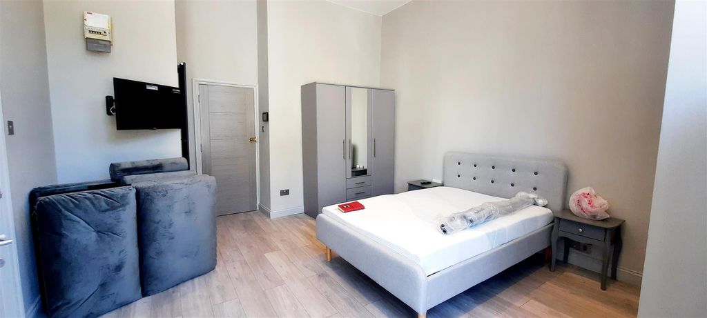 Property photo 3 of 6 Reception Room