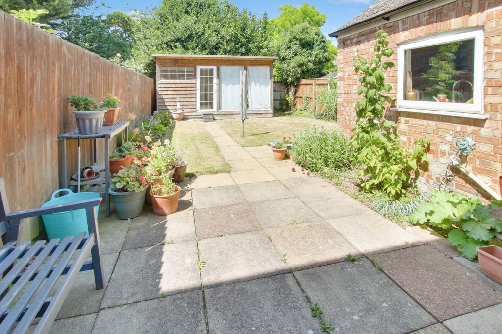 Property photo 3 of 12