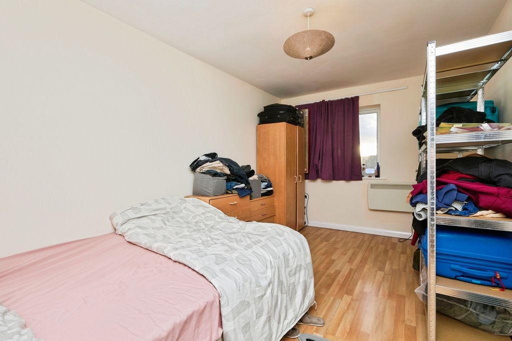 Property photo 3 of 15 Bedroom