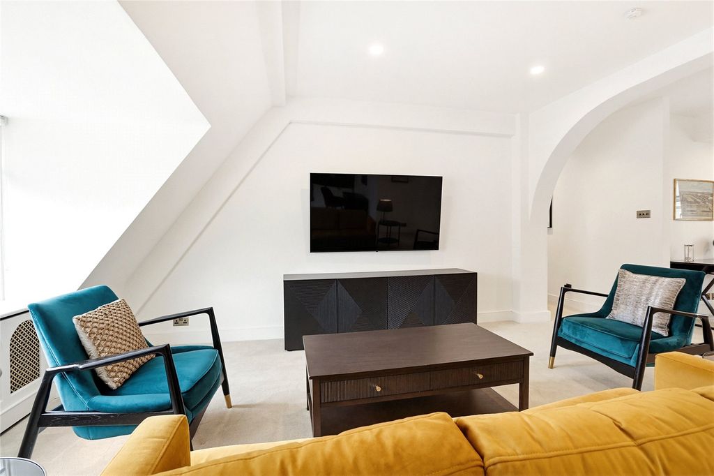 Property photo 3 of 27 Reception Room