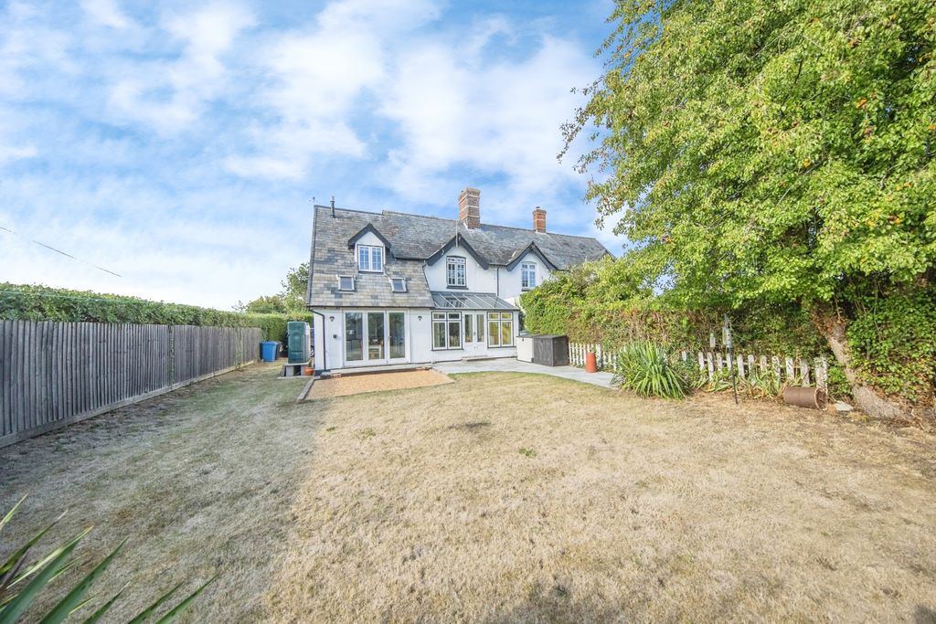 Property photo 2 of 17 Photo