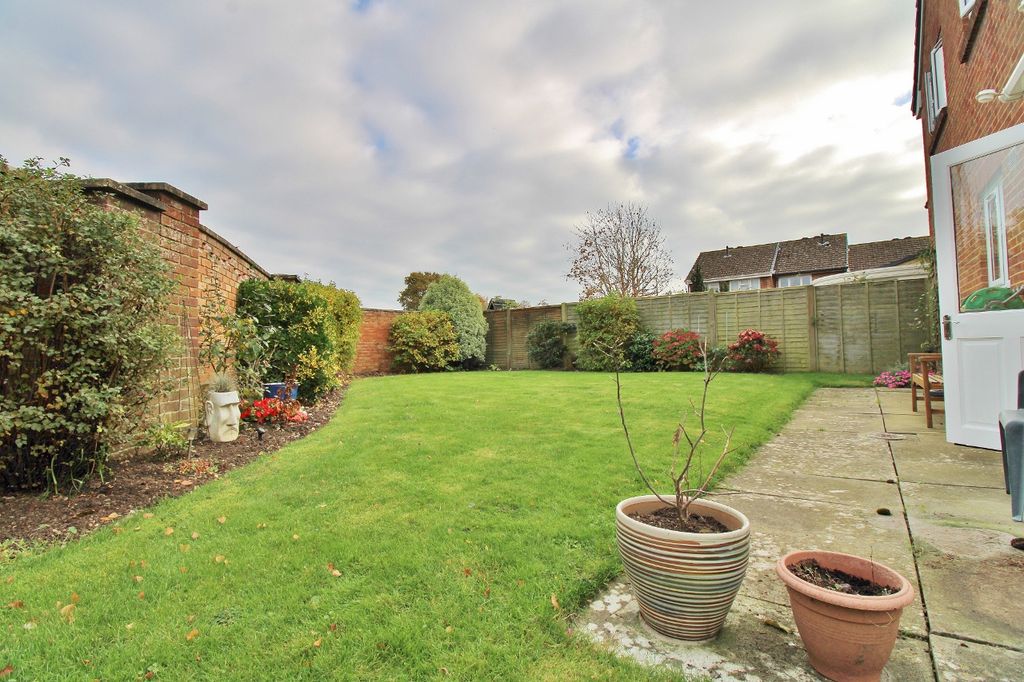 Property photo 2 of 21