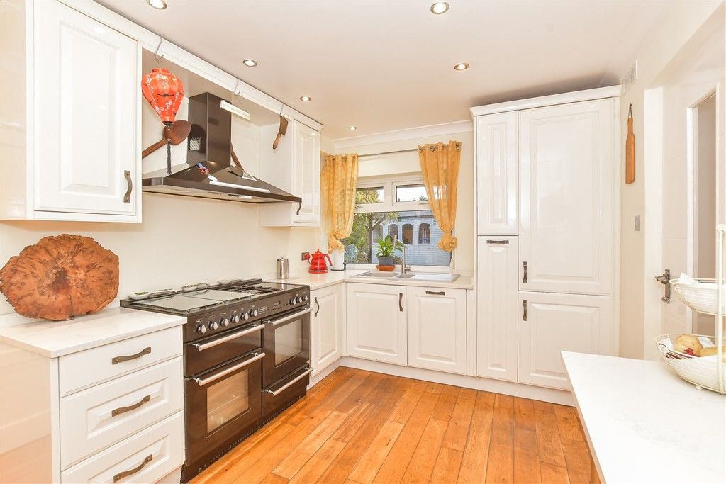 Property photo 1 of 14 Kitchen