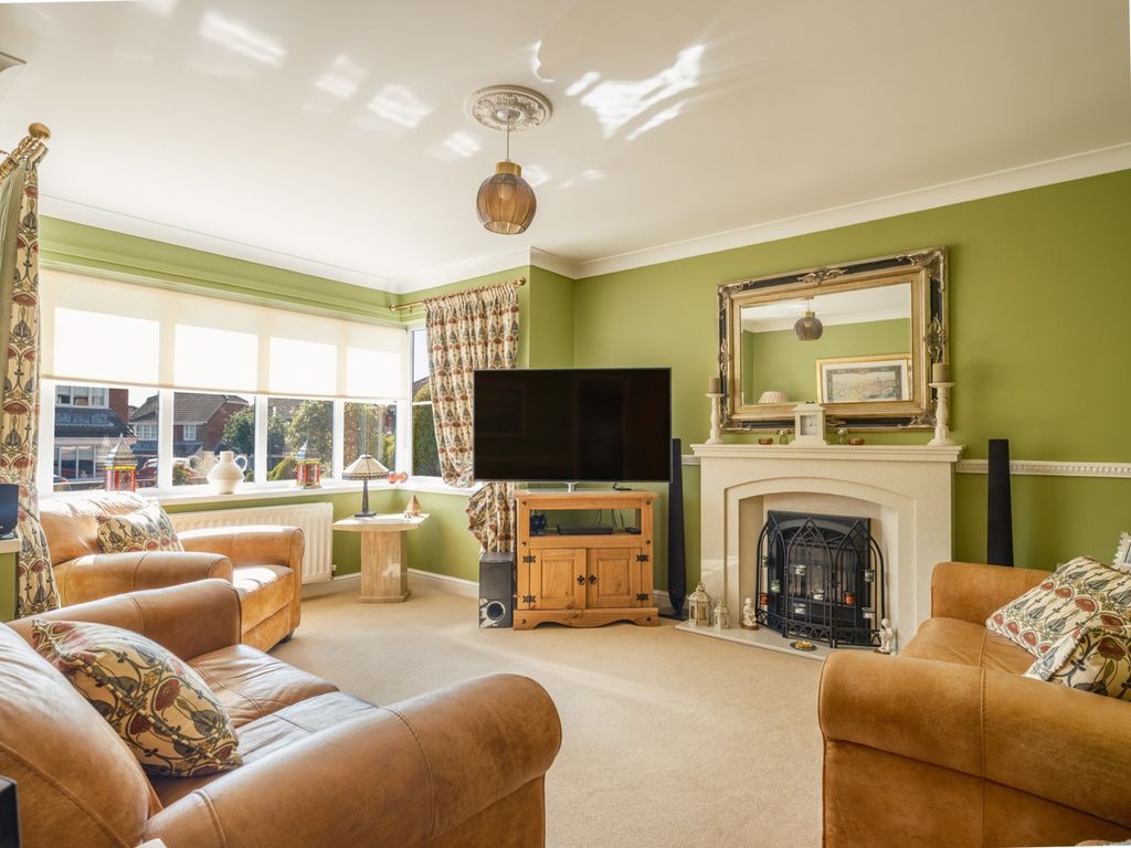 Property photo 2 of 47 5545471